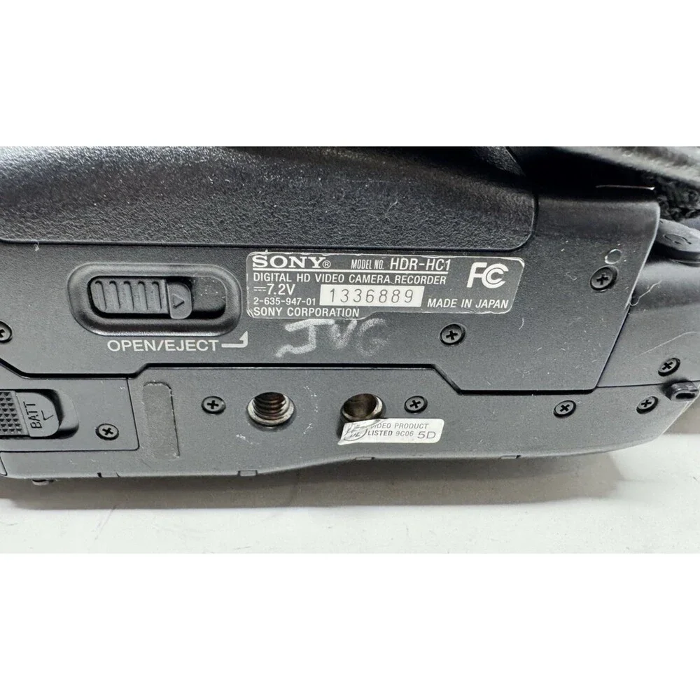 SONY HDR-HC1 1080i Mini DV Handycam HD Camcorder Swiss Vario-Sonnar Lens (P/R)